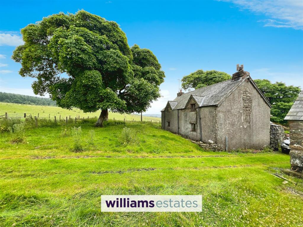 Access via neighbouring field