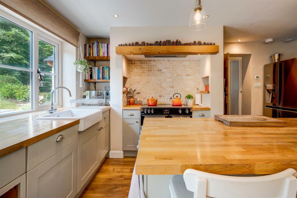 Rhiwbina Hill, Cardiff, HernCrabtree (18).jpg