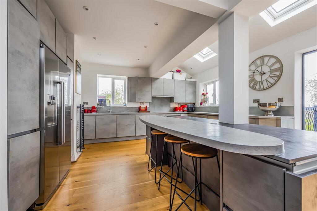 14 Boundary Way, Cosham-Small-PorticoMarketing-Sol