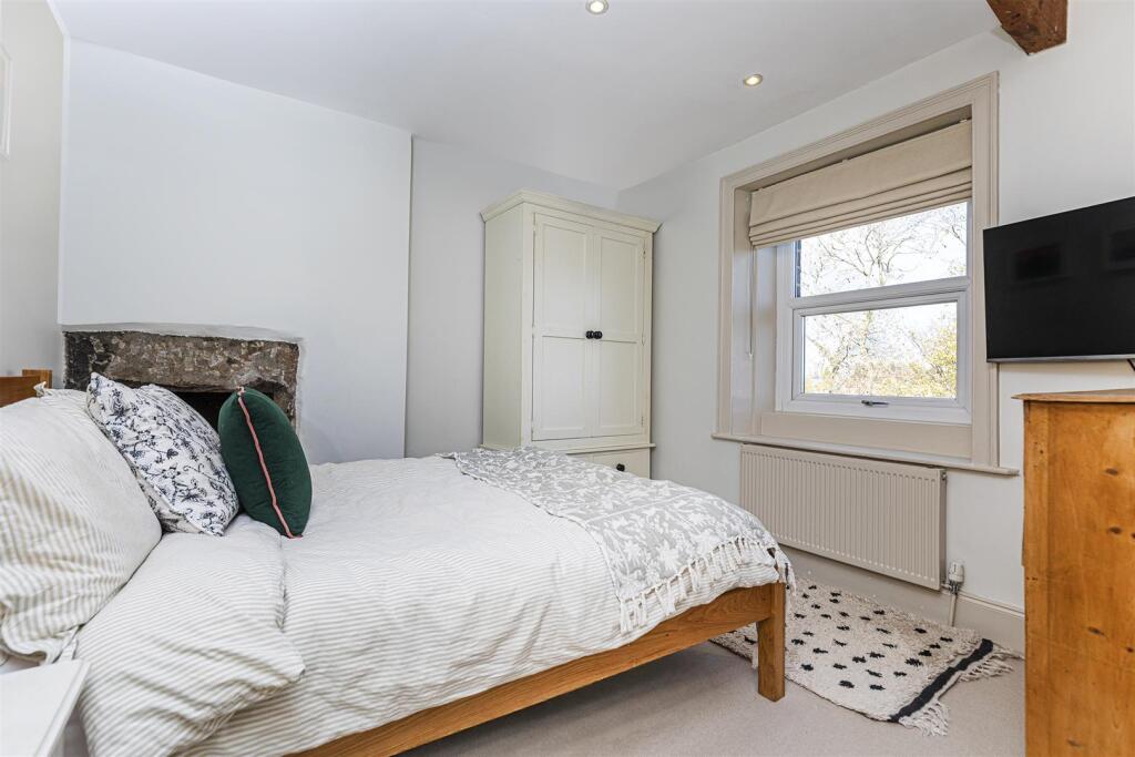 Bramleys Estate Agents - Abbey Road - Shepley (20)