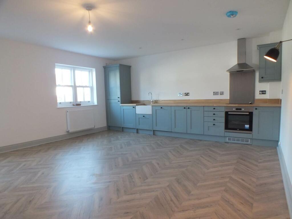 4HM - Kitchen