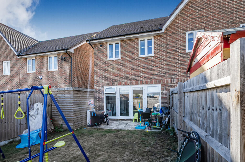 1345117-5-68b1e28...