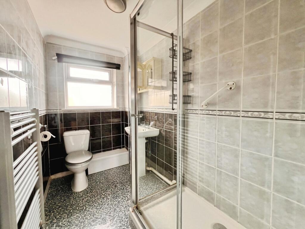 390f3337bathroom