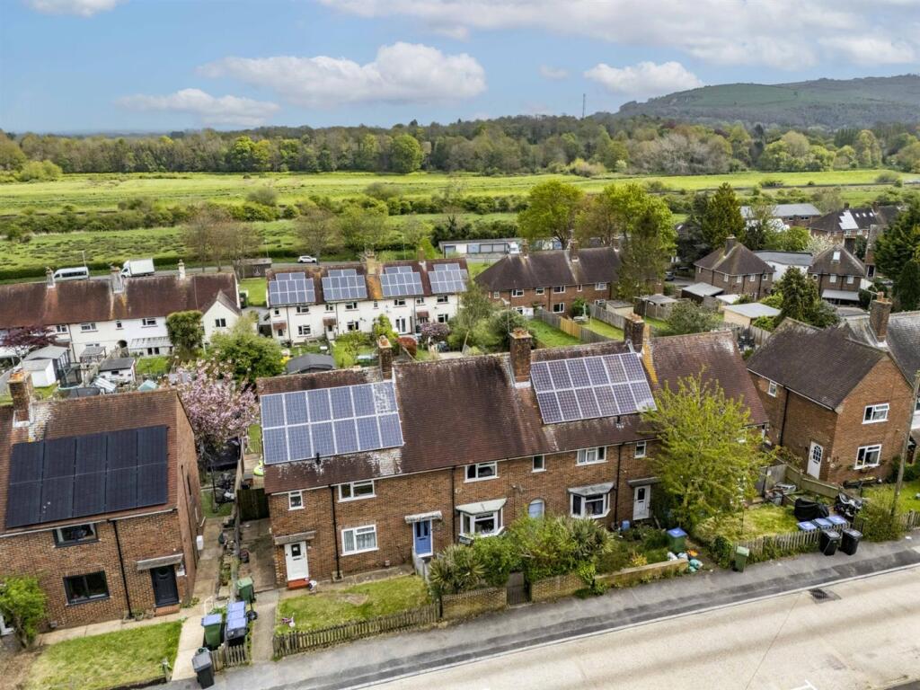 thumbnail_LE 001 external-4.jpg