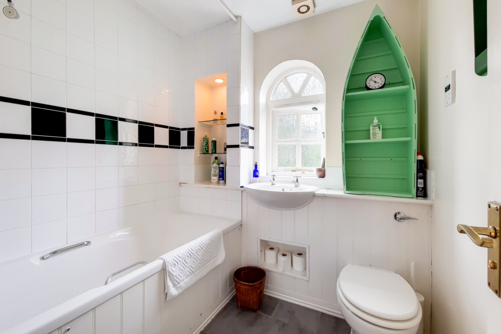 BATHROOM ONE