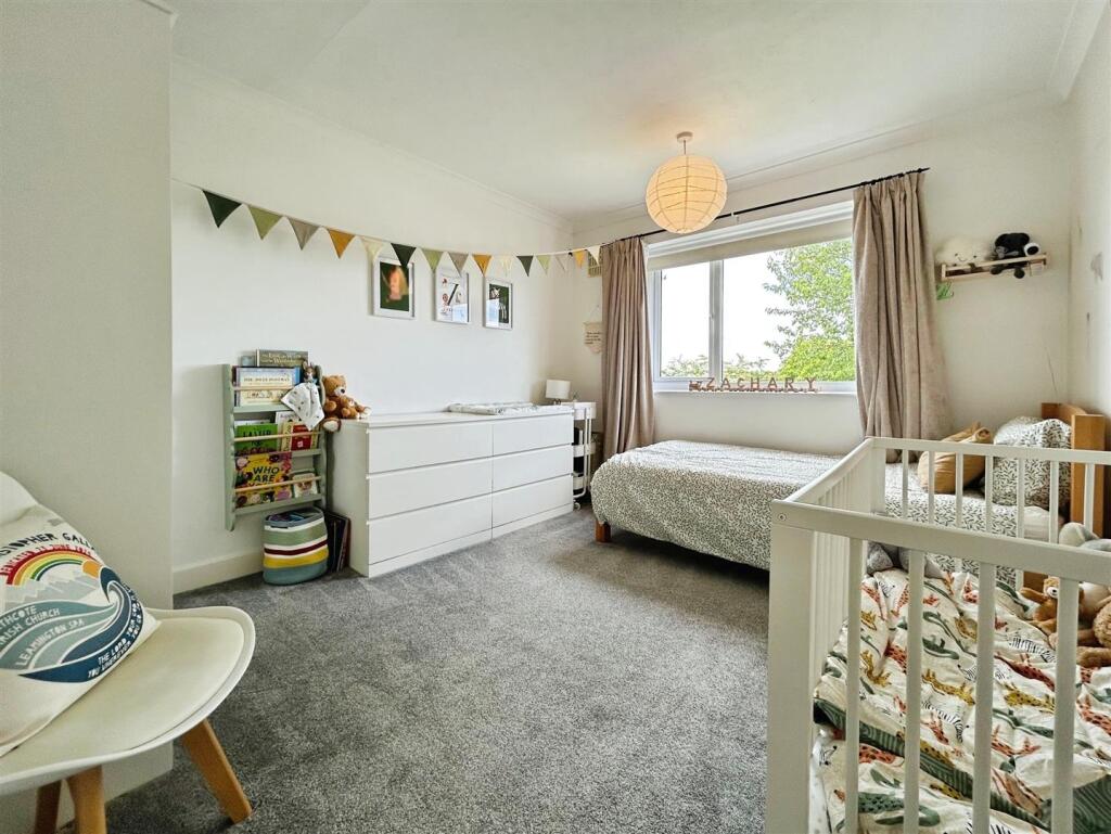 b540cc57--4B83-AA9E-59734703F8D9-18634-00000BA4C3B