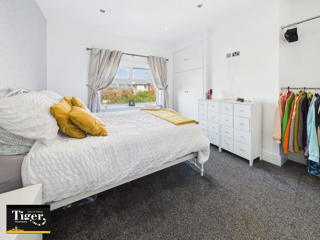 CAM02176G0-PR0691...