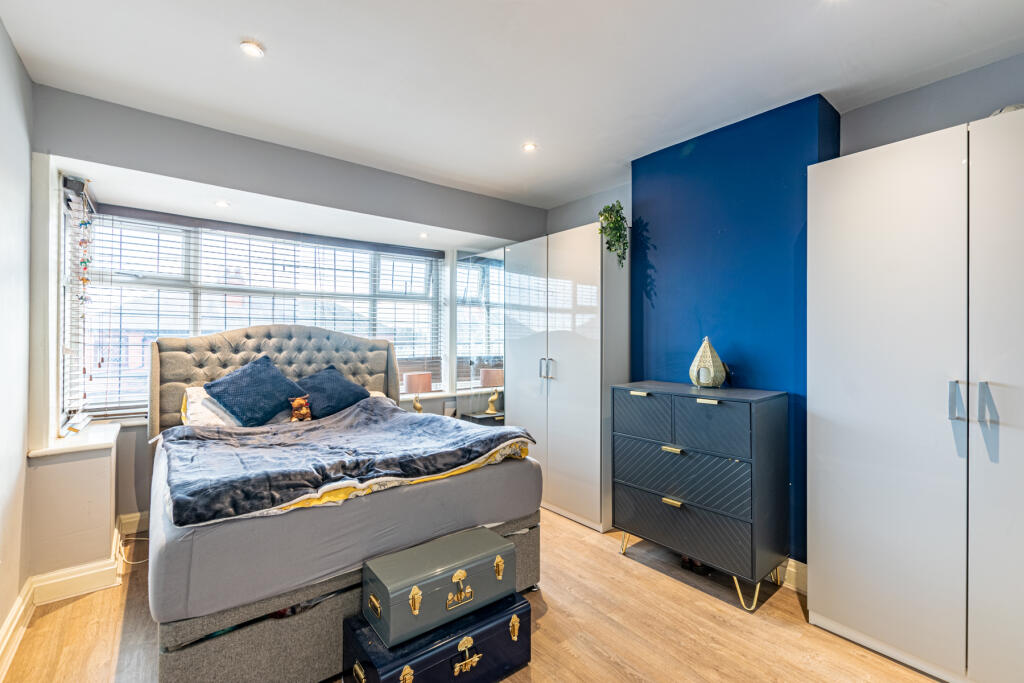 bedroom1