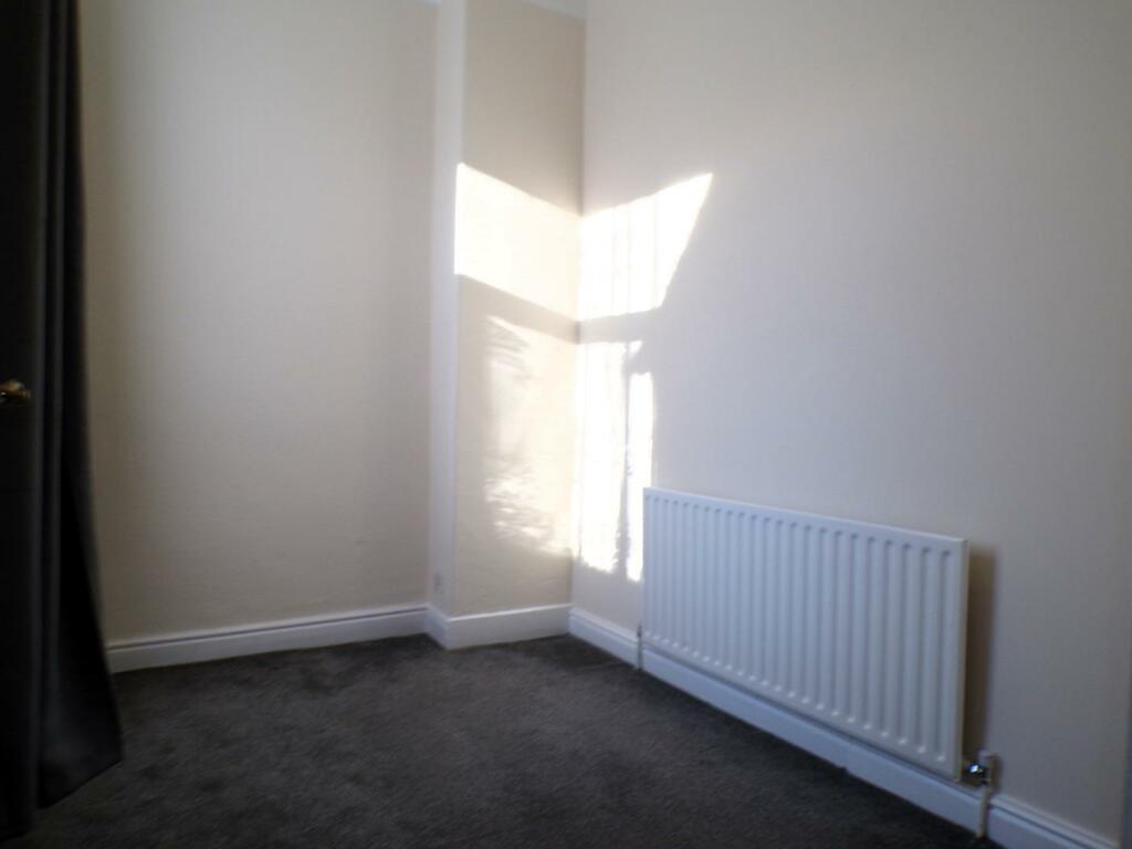 DerbyshireRd21bed2.JPG