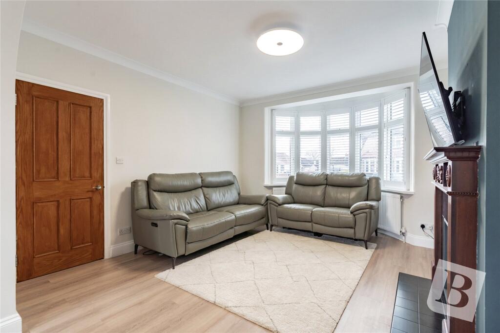 Living/Dining Area
