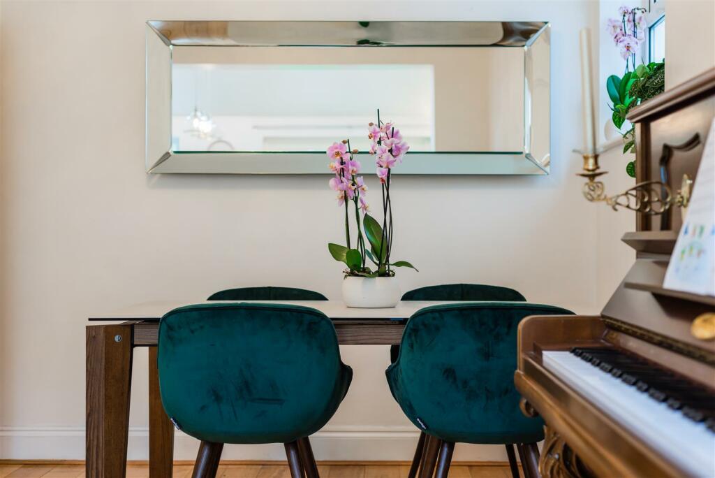 Open Plan Kitchen/Dining Room