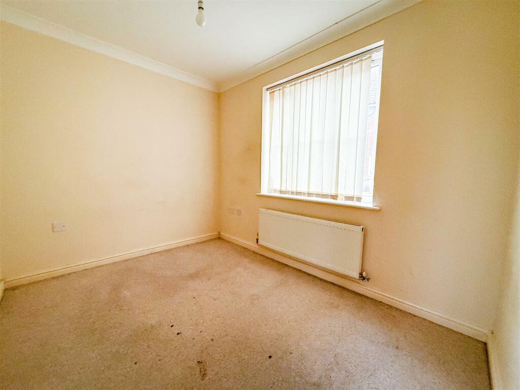 BEDROOM FIVE