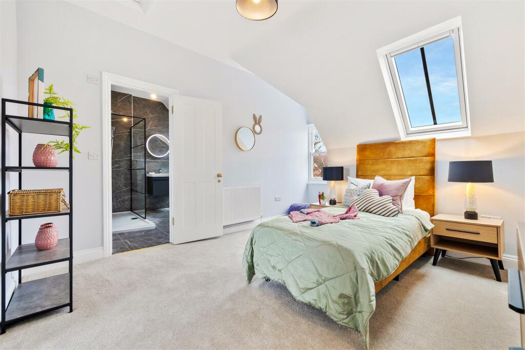 10 Pembroke Crescent Renovation Full Res-1.jpg