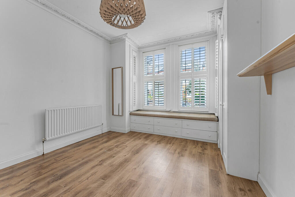 Ealing PK Gdns ex...