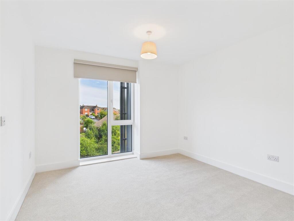 20 Hippisley Road - 11.jpg