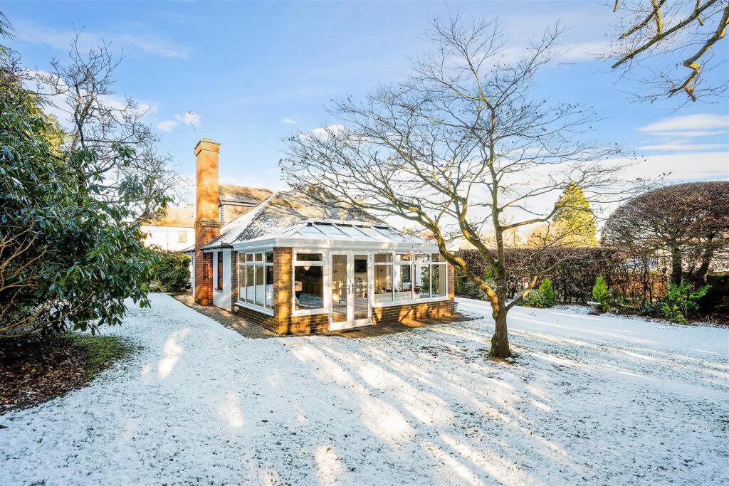 OAK TREE COTTAGE- (18).jpg