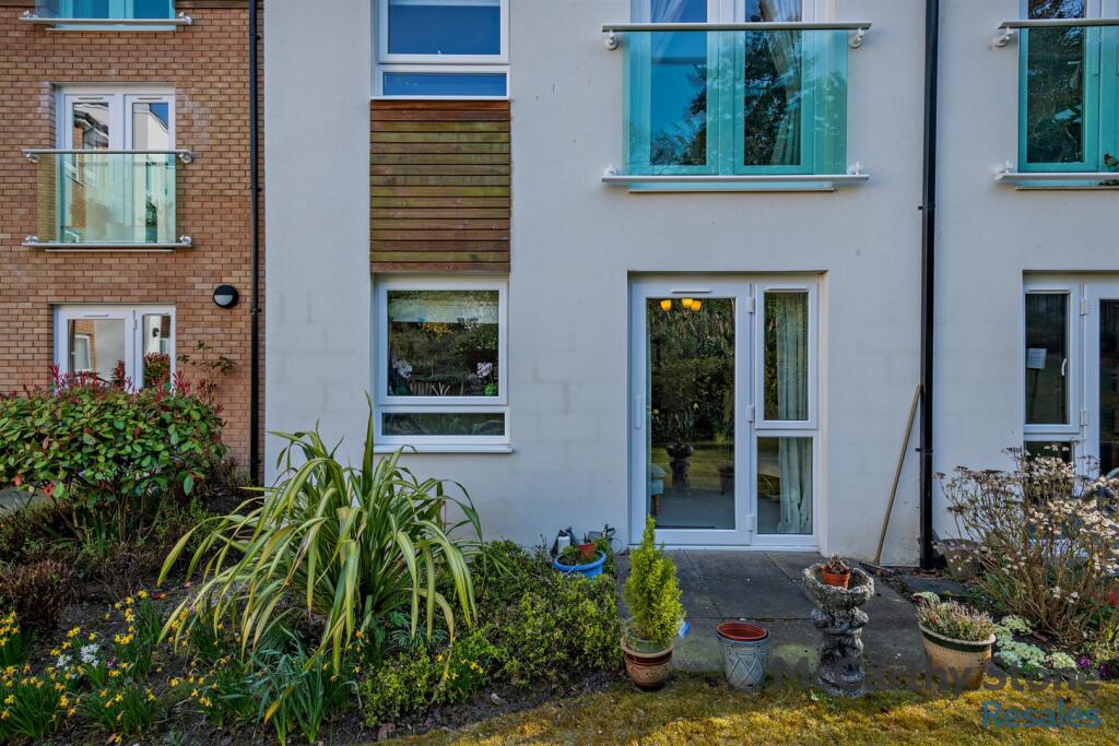 8643319-exterior06-800.jpg
