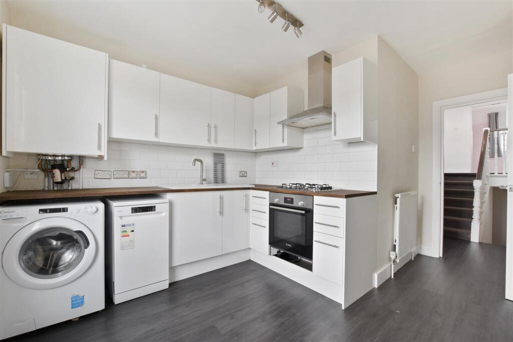 03-b87eGCWT - TFF - 23 Pember Road - Kitchen -Orig