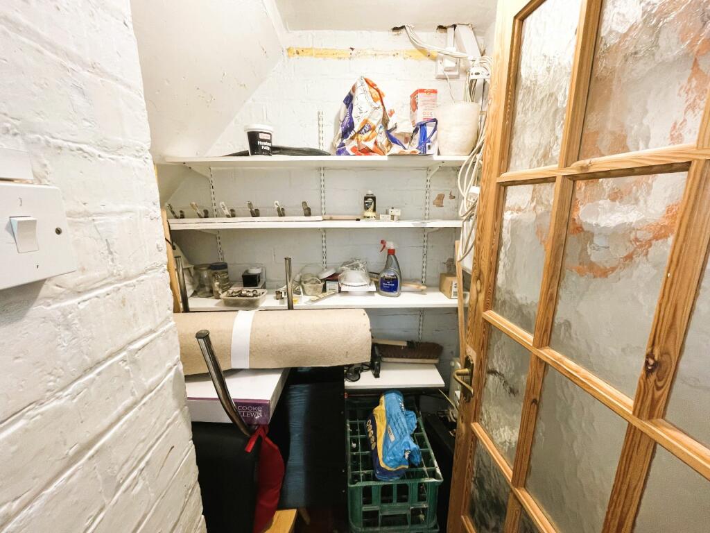 Storage roon.