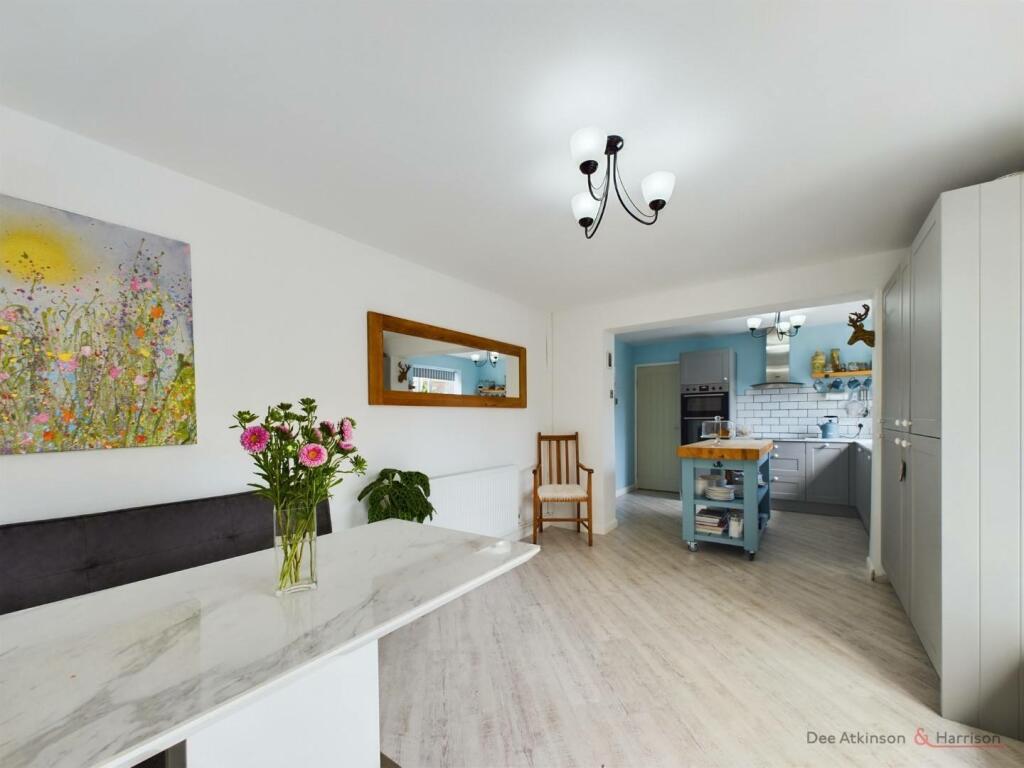 Kitchen/Dining Room