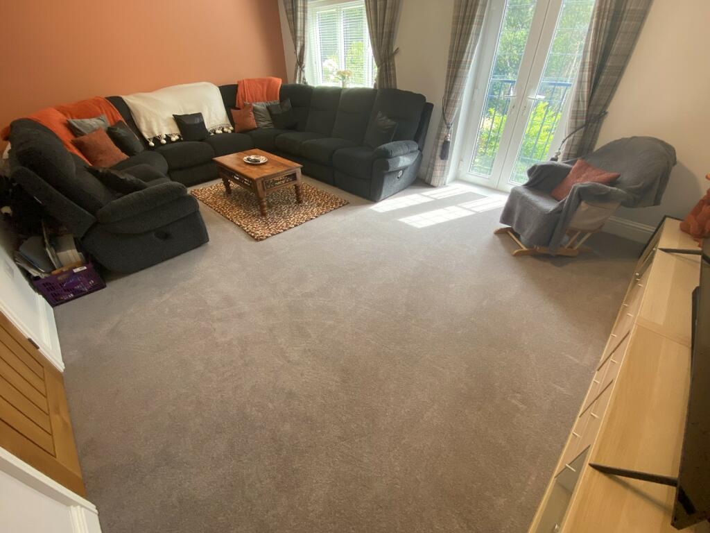 Reception Room/Bedroom