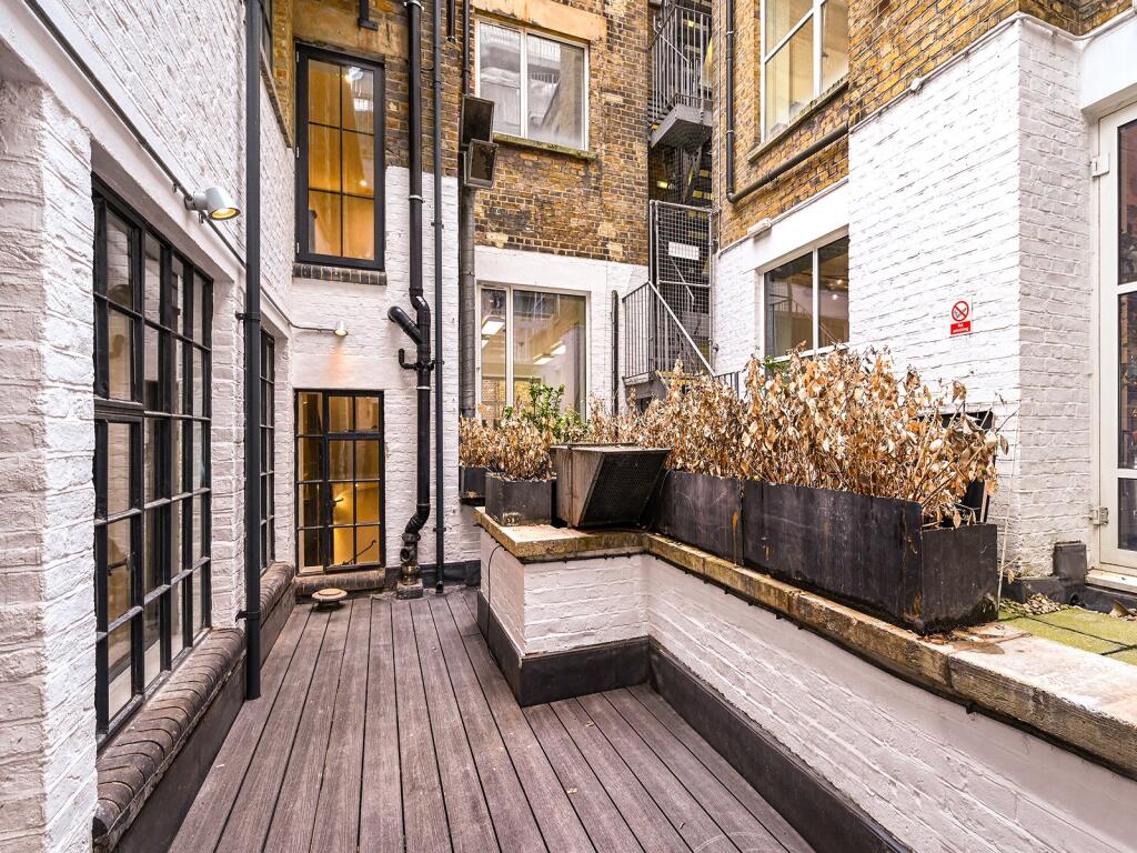 Beak Street