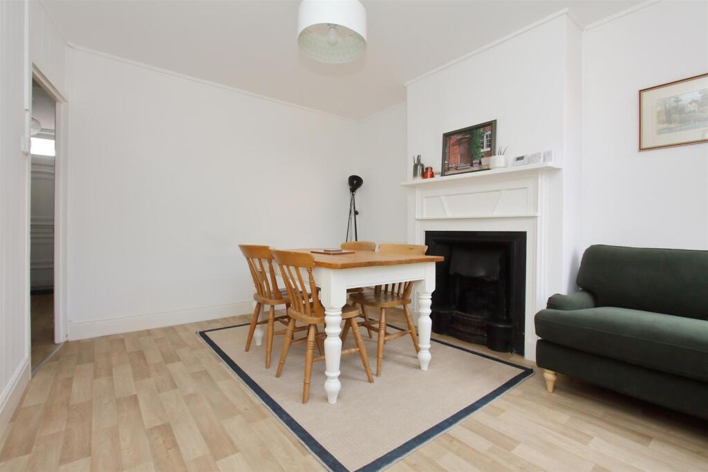 73 eastfield rd ph14.JPG