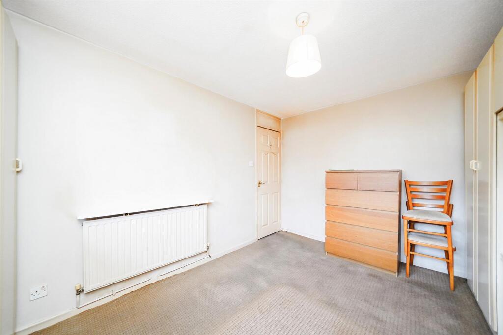 47 Stapleford Close-2_web.jpg