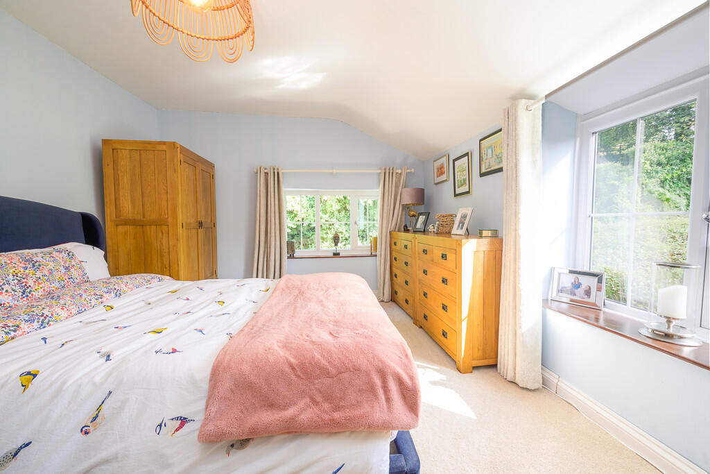 Greytree Cottage-...