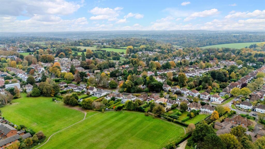 GARRETTS LANE, 28 DRONE  (9).jpg