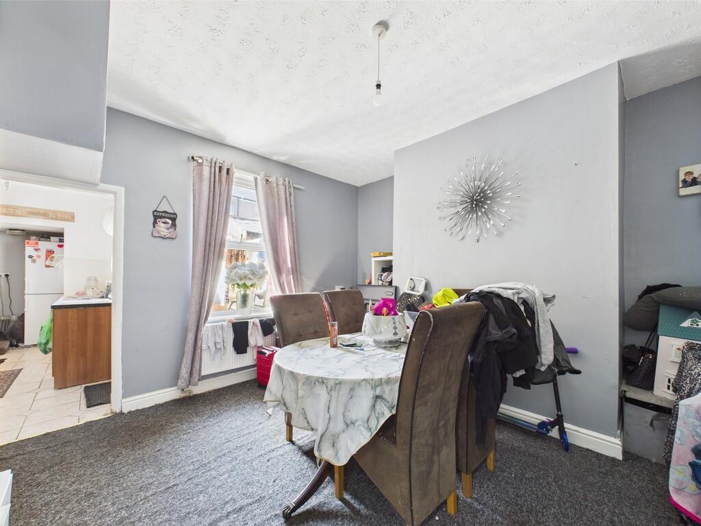 CAM01835G0-PR0209...