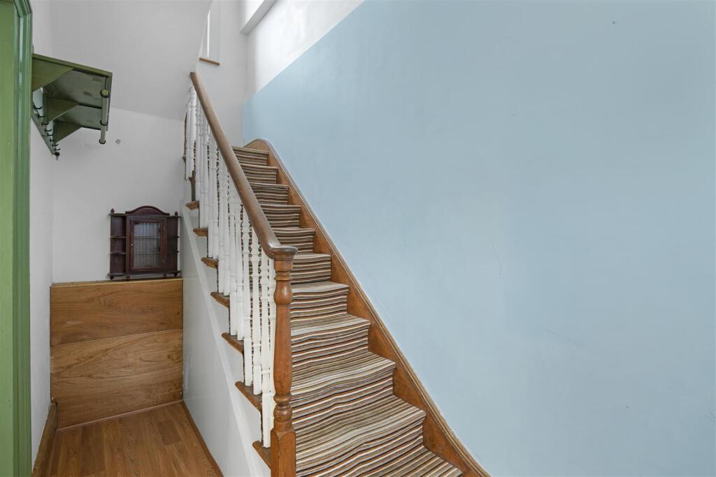 hallway.jpg
