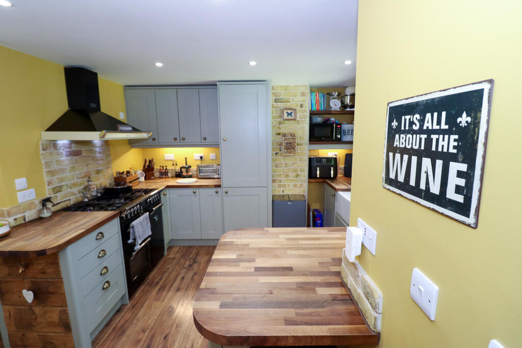 Kitchen diner