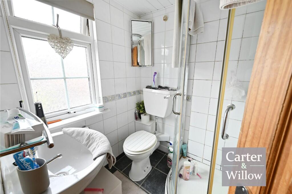 En suite shower room