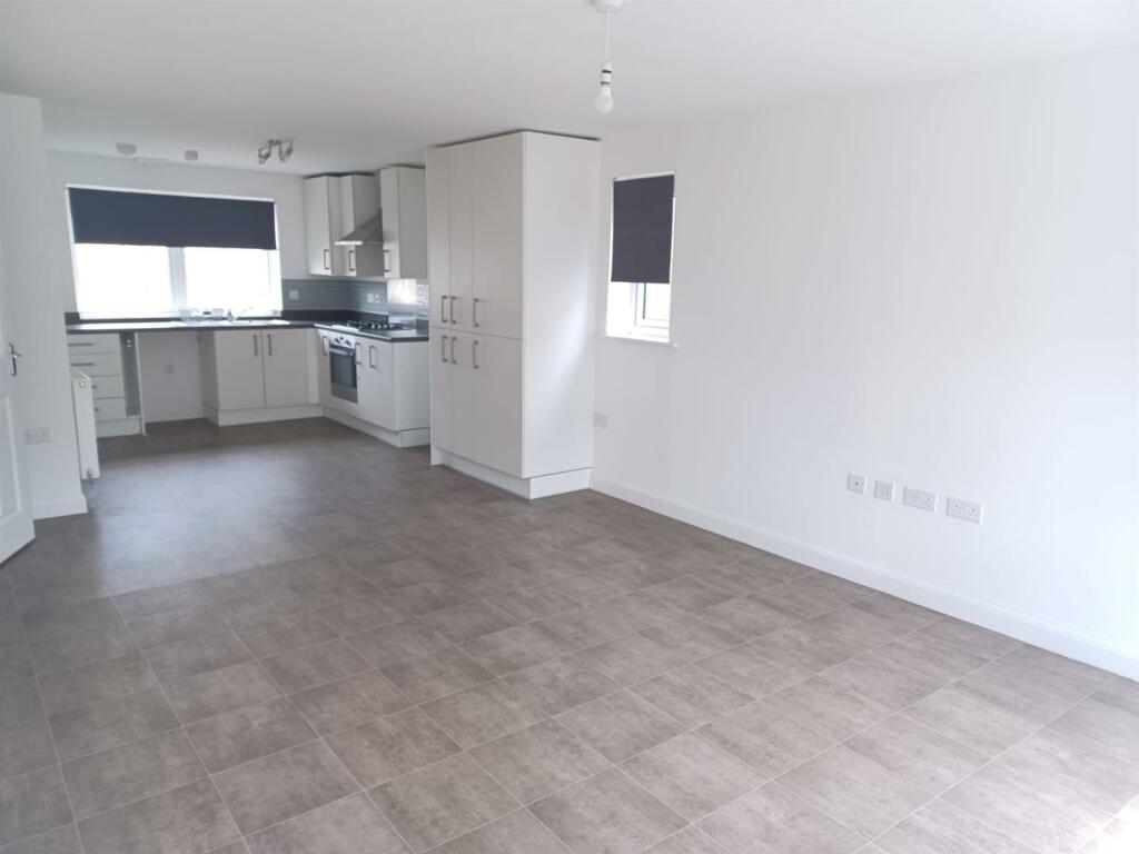 Lounge and Kitchen.jpeg