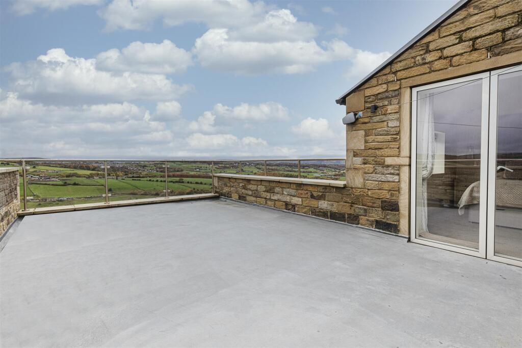 Bramleys Estate Agents - Stainland Dean - Halifax 