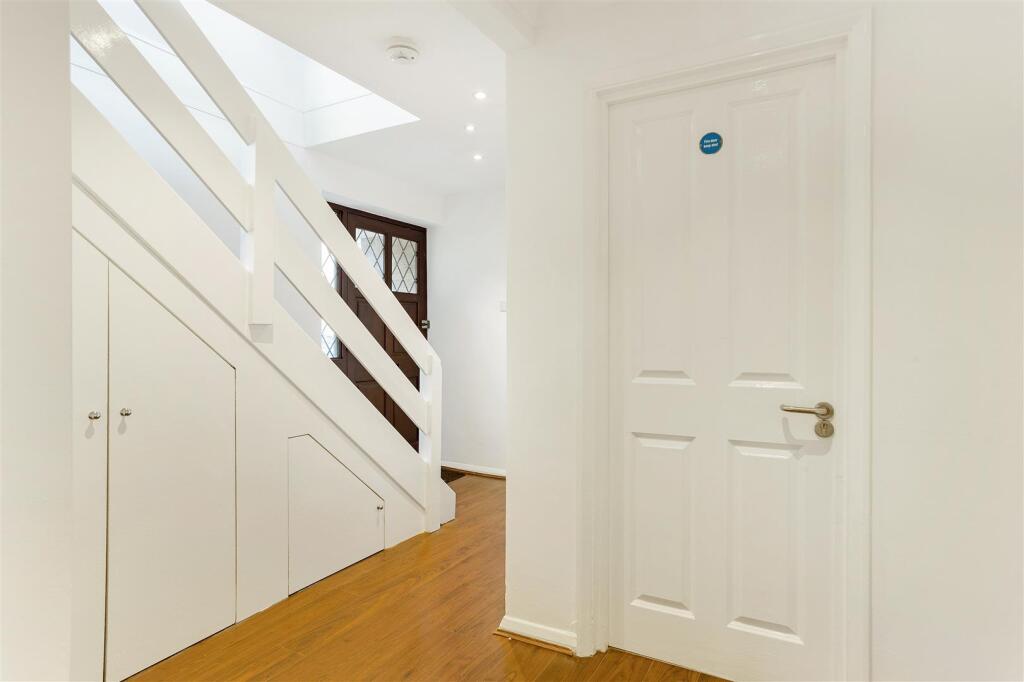 83848_78 Ferrers Avenue (12).jpg