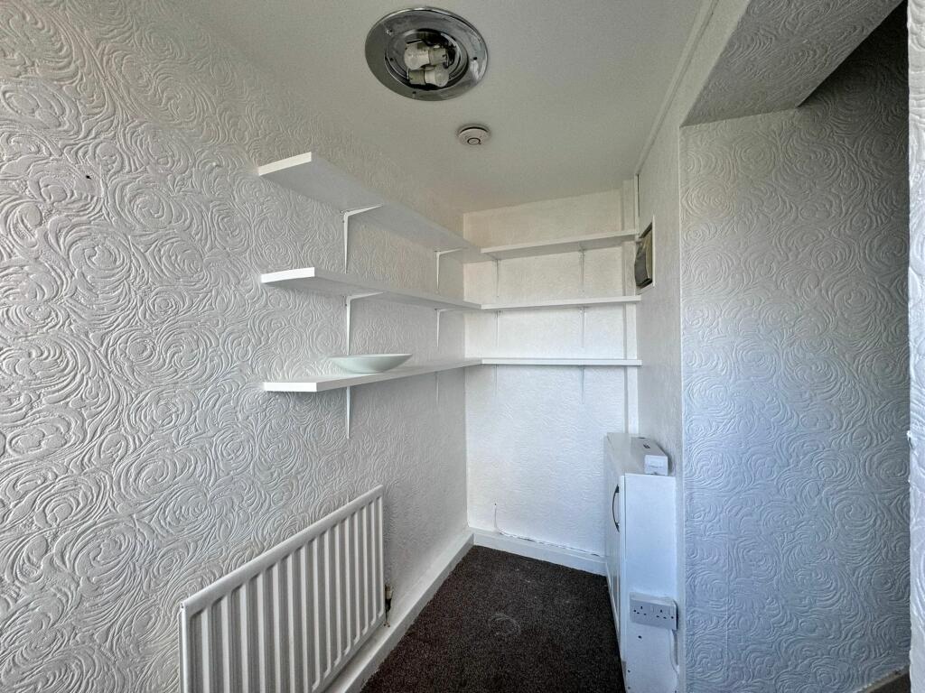 ENTRANCE PORCH