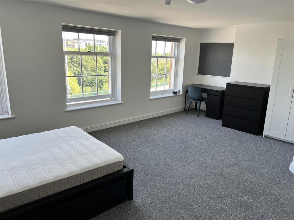 Room 8