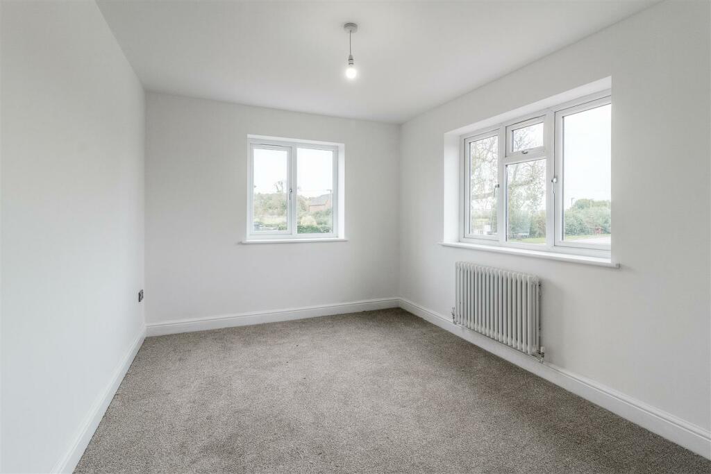 12b Austrey Lane , Newton Regis