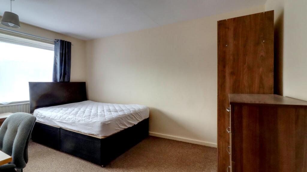 10. Bedroom 3