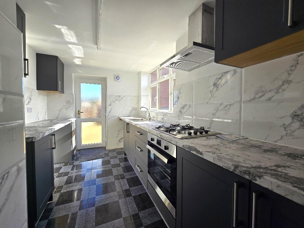 Sewall Highway, Wyken - Kitchen