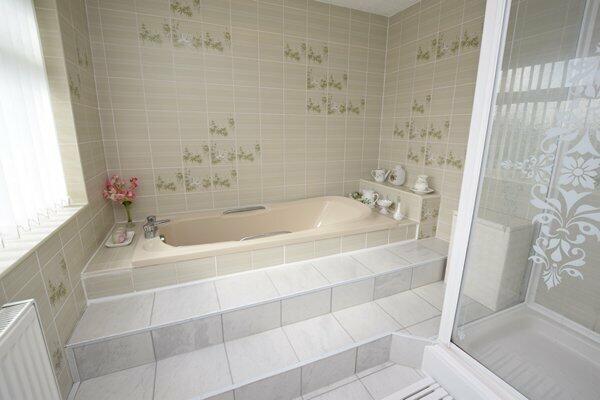 bath and shower room