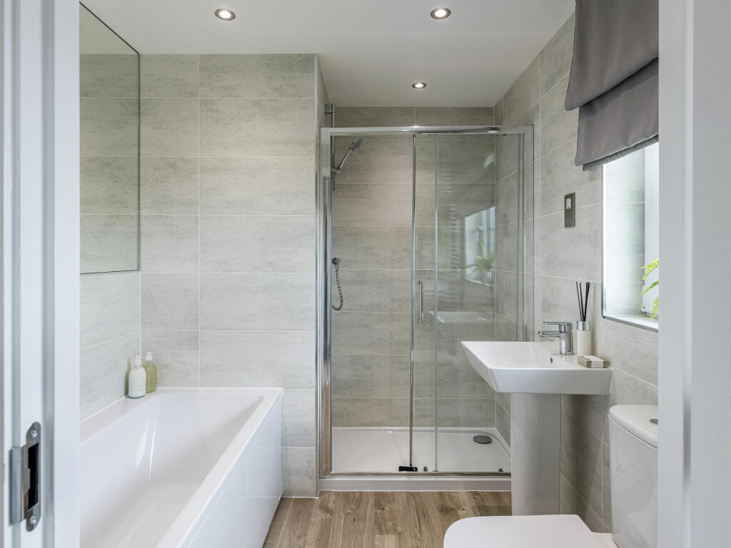 Image of en suite in 4 bedroom Glenbervie house type at Cammo Meadows