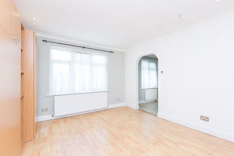Studio Room