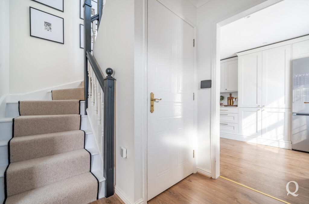 39d921e4-0249-449...