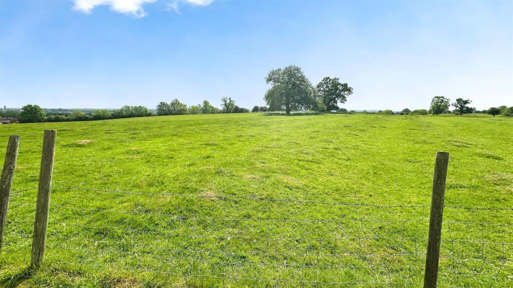 4682cf73--4708-9F8C-94338B19A359-51551-00001038FD9