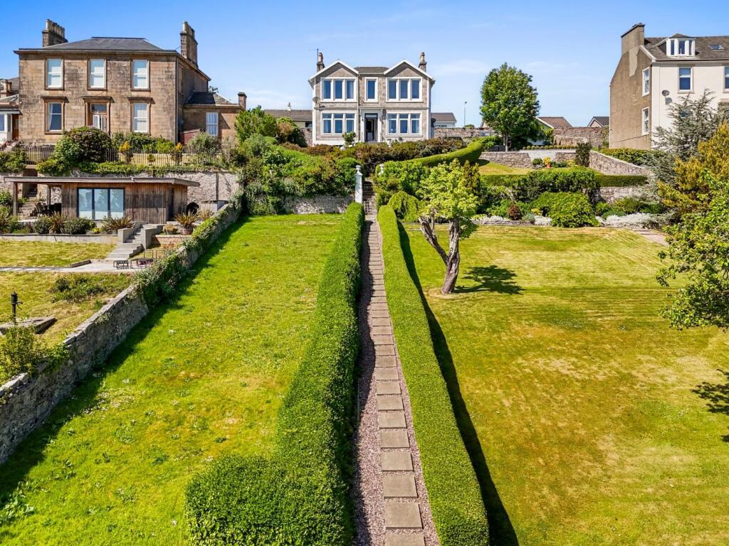 Gardens &amp; Outbuildings