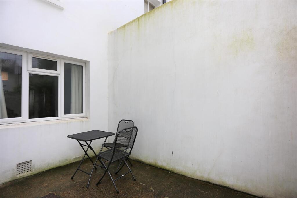 8b Hova Villas, Hove (21).JPG