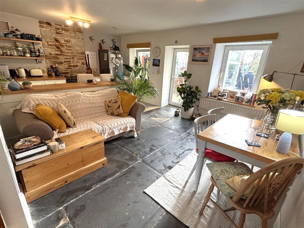 KitchenLiving (2).jpeg